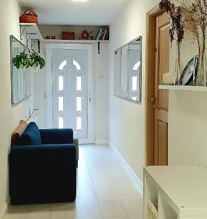 Apartment Tu 27 *